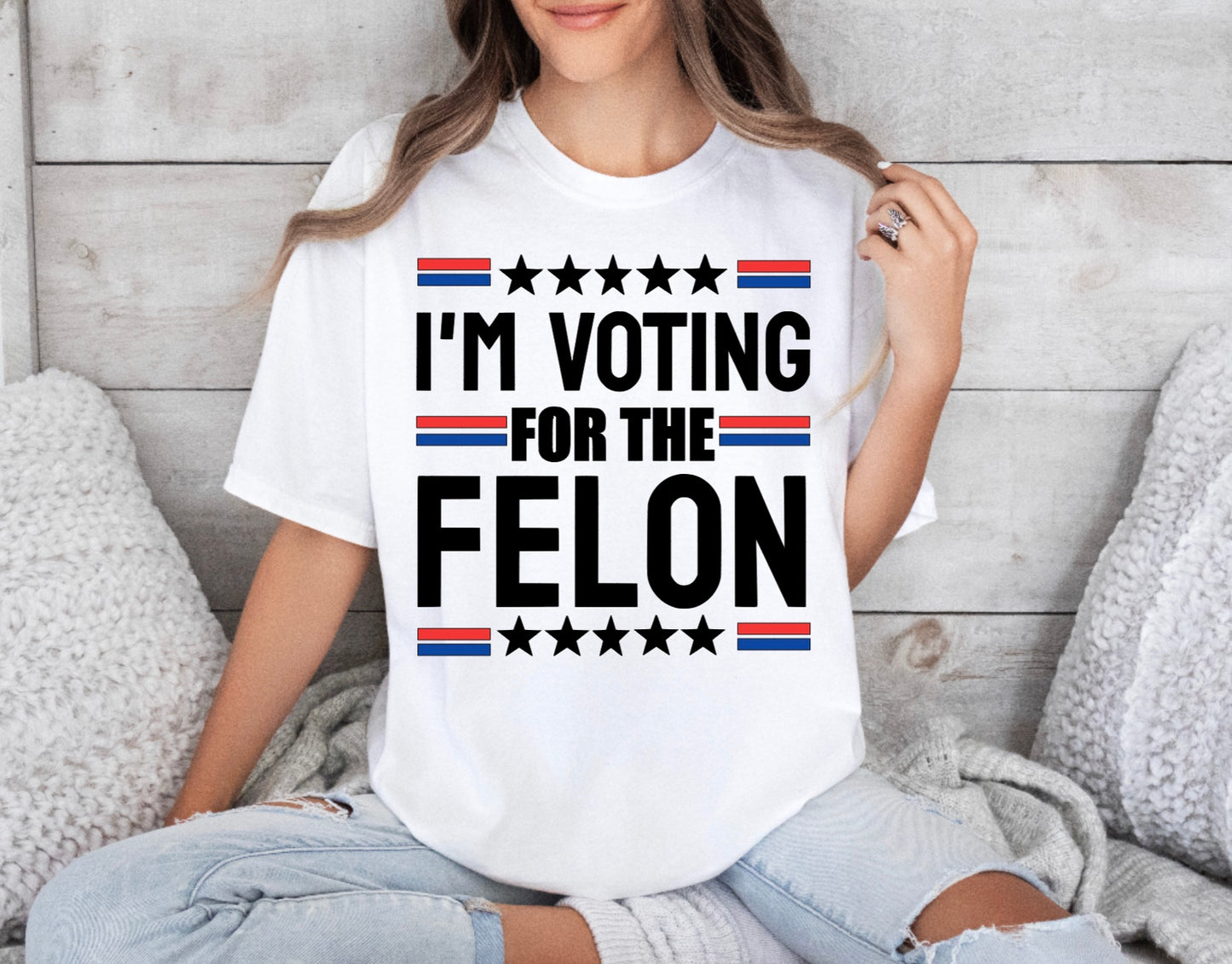 I'm Voting for the Felon - Trump T-Shirt - Short Sleeve